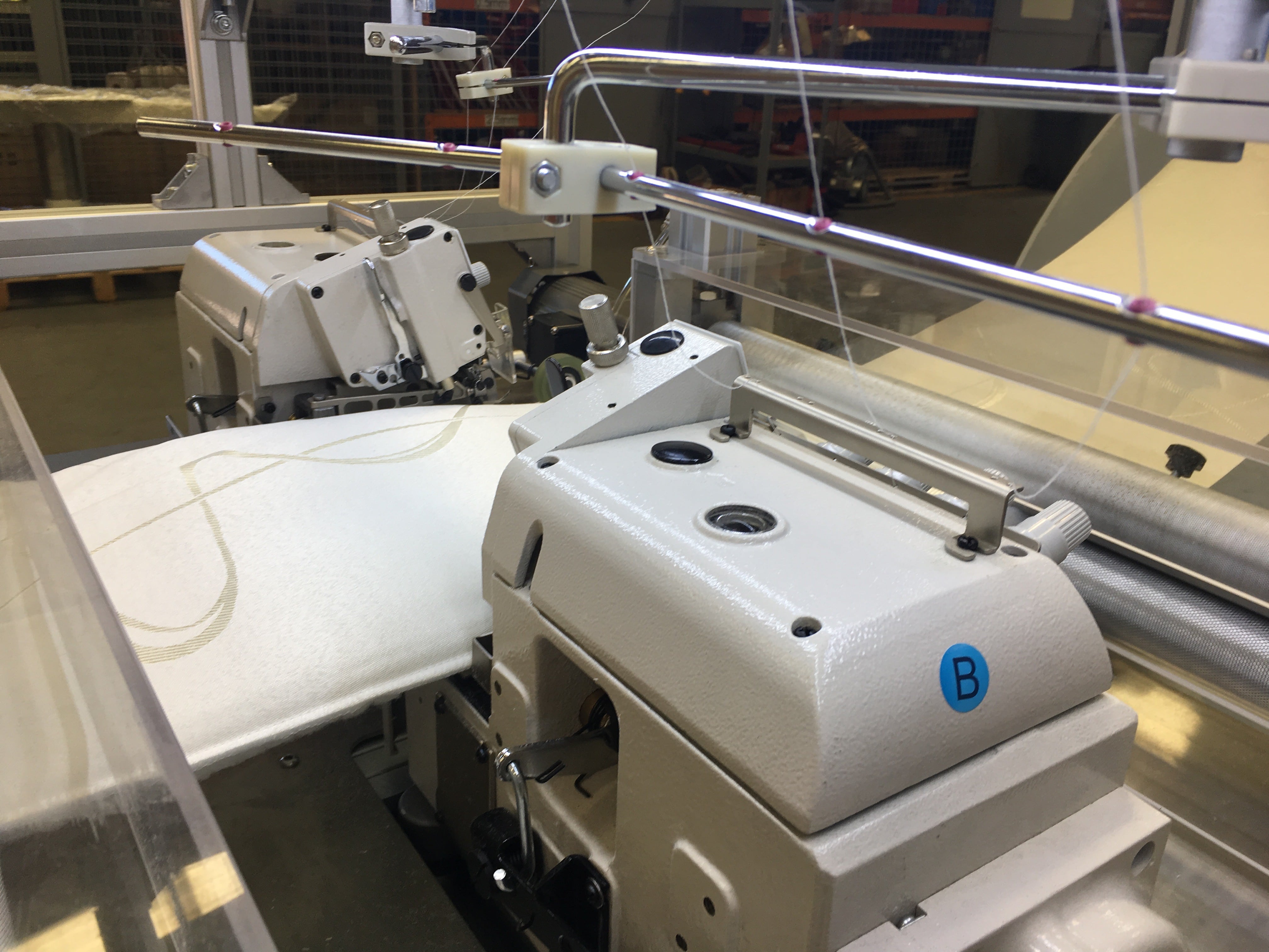 High Speed dual side mattress border Serging System detail